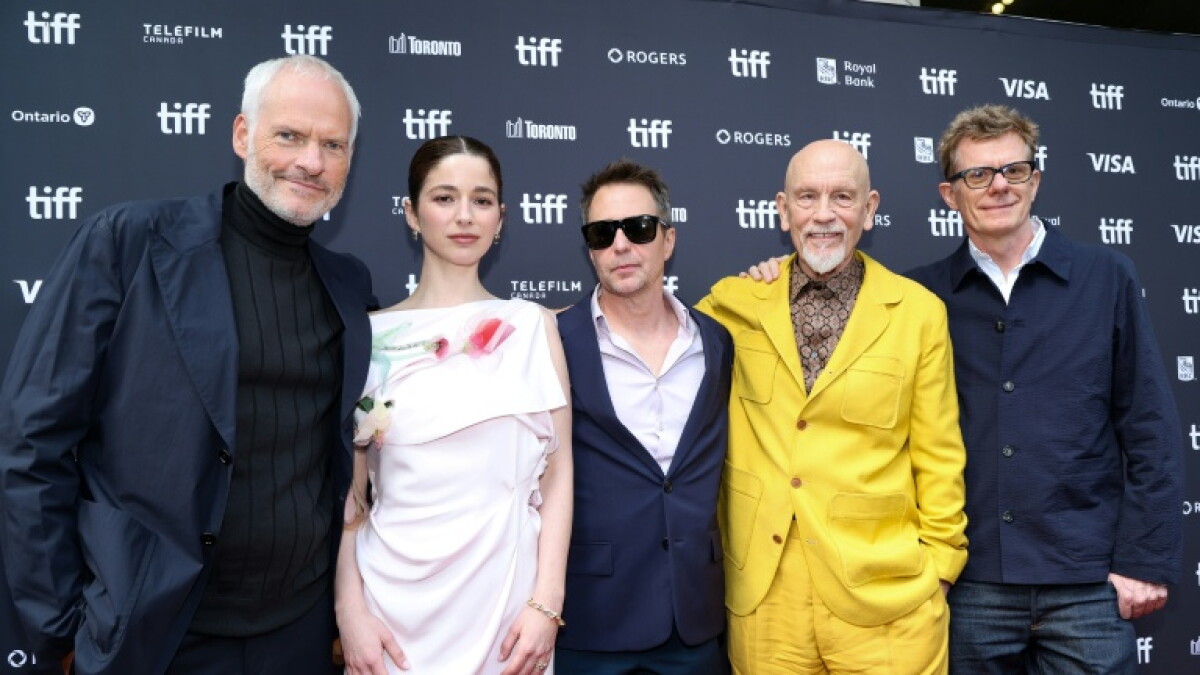As origens da Ilha de Páscoa do drama buzzy 'Wild Horse Nine' de Malkovich