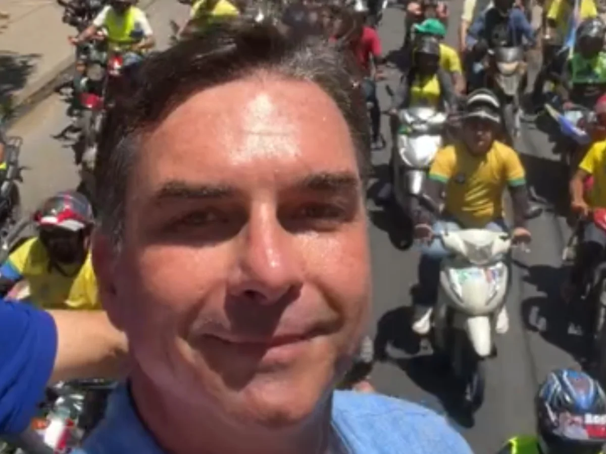 Após proibição de bets, Flávio diz que Lula "está desesperado"