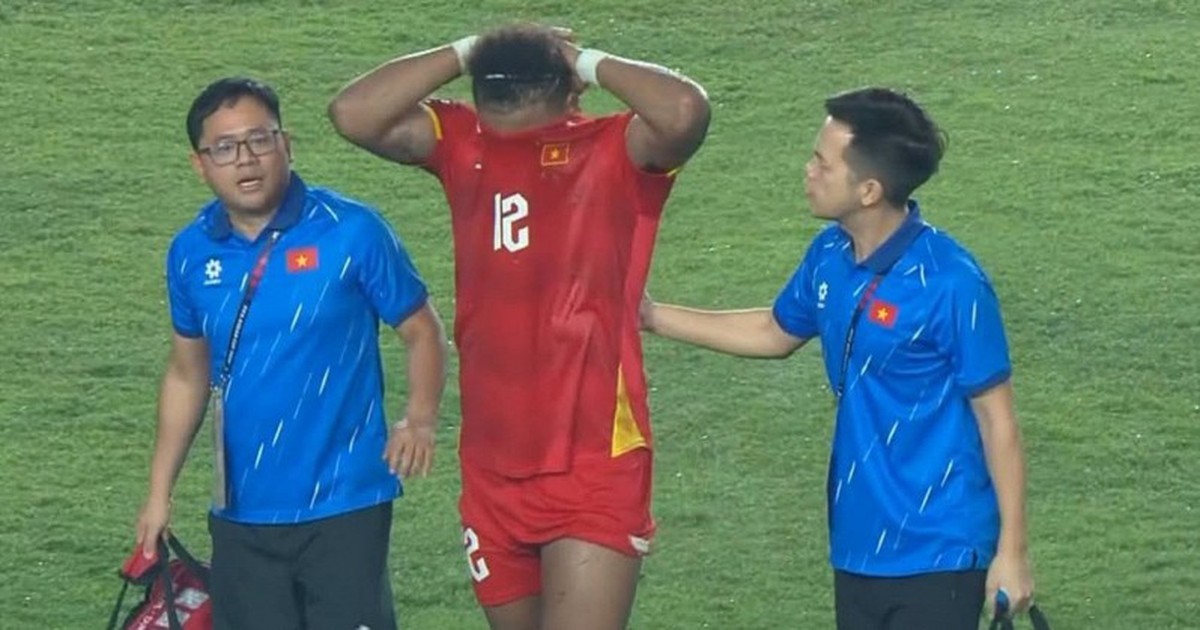 Xuân Son có nguy cơ phải nghỉ thi đấu hết Cúp ASEAN FIFA