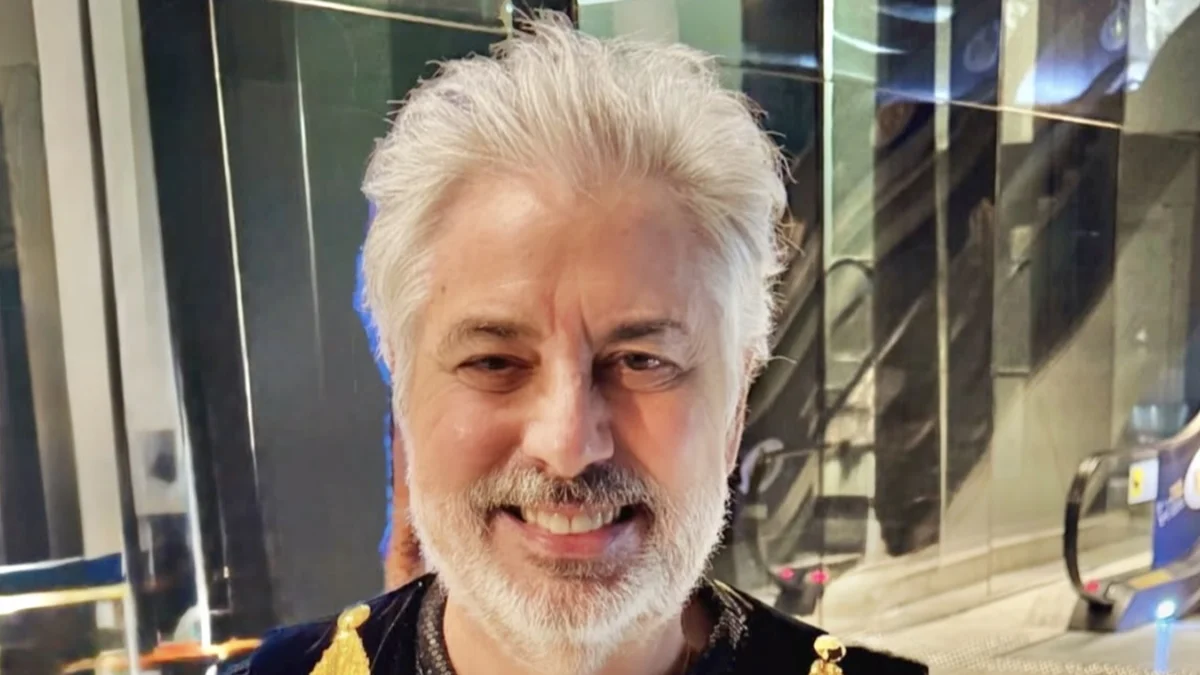 Roberto de Carvalho posta foto rara com a namorada, Lilibeth Monteiro. Veja