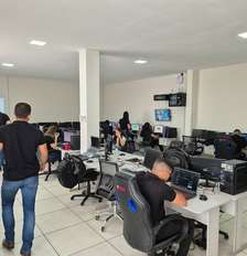 O escritório da Pixbet em Serra Branca (PB) emprega cerca de 100 pessoas que trabalham no call center da casa de apostas Foto: Vinícius Valfré/Estadão / Estadão