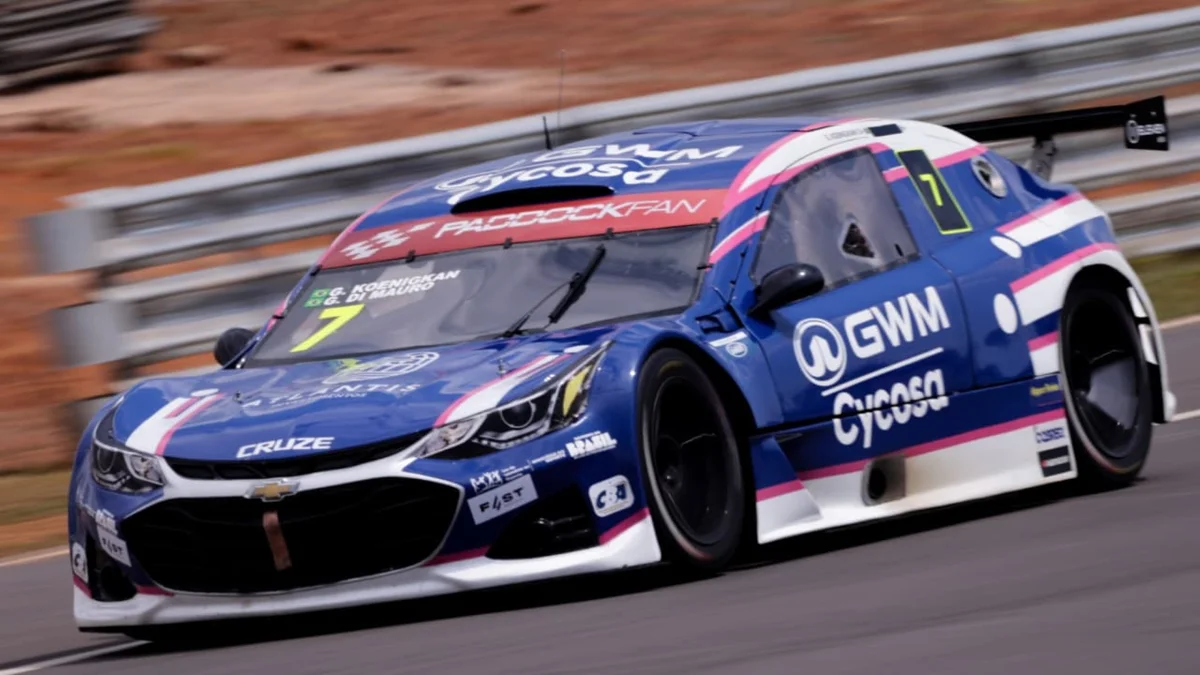 Gabriel Koenigkan é campeão da Stock Light após 3º lugar em Brasília