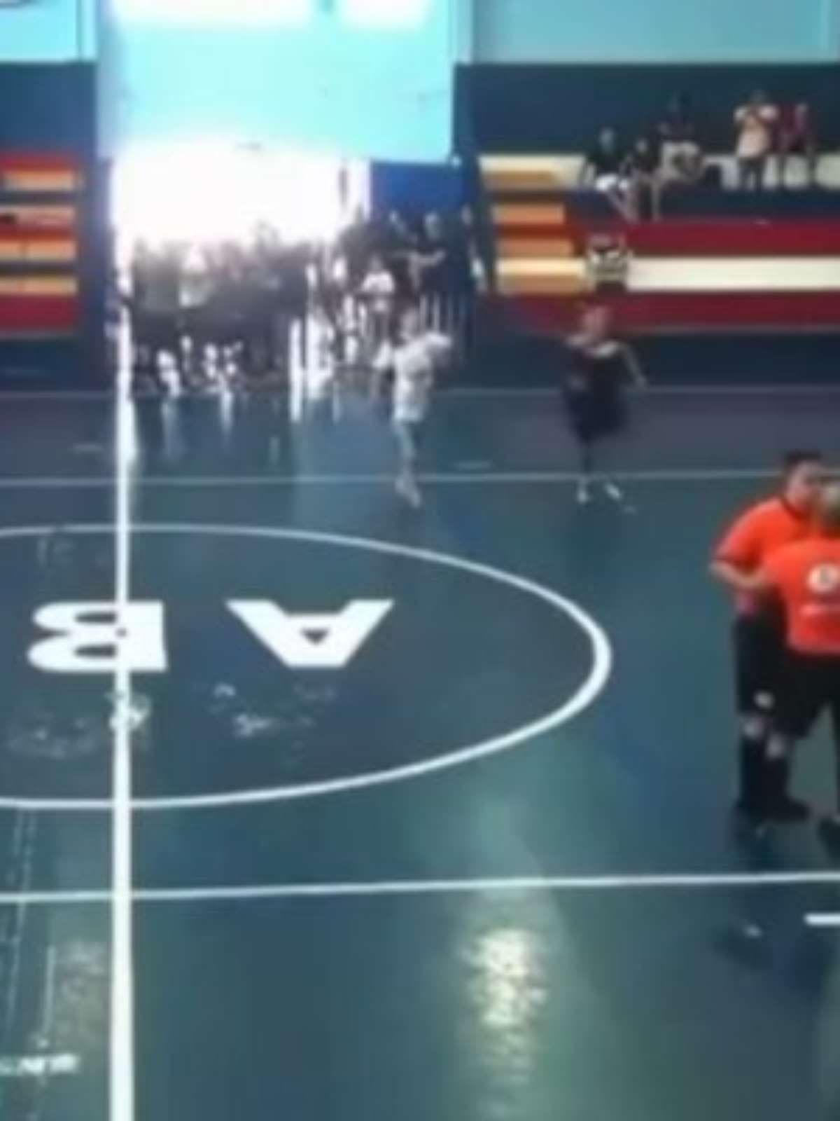Árbitro saca revólver em jogo infantil no Mato Grosso do Sul
