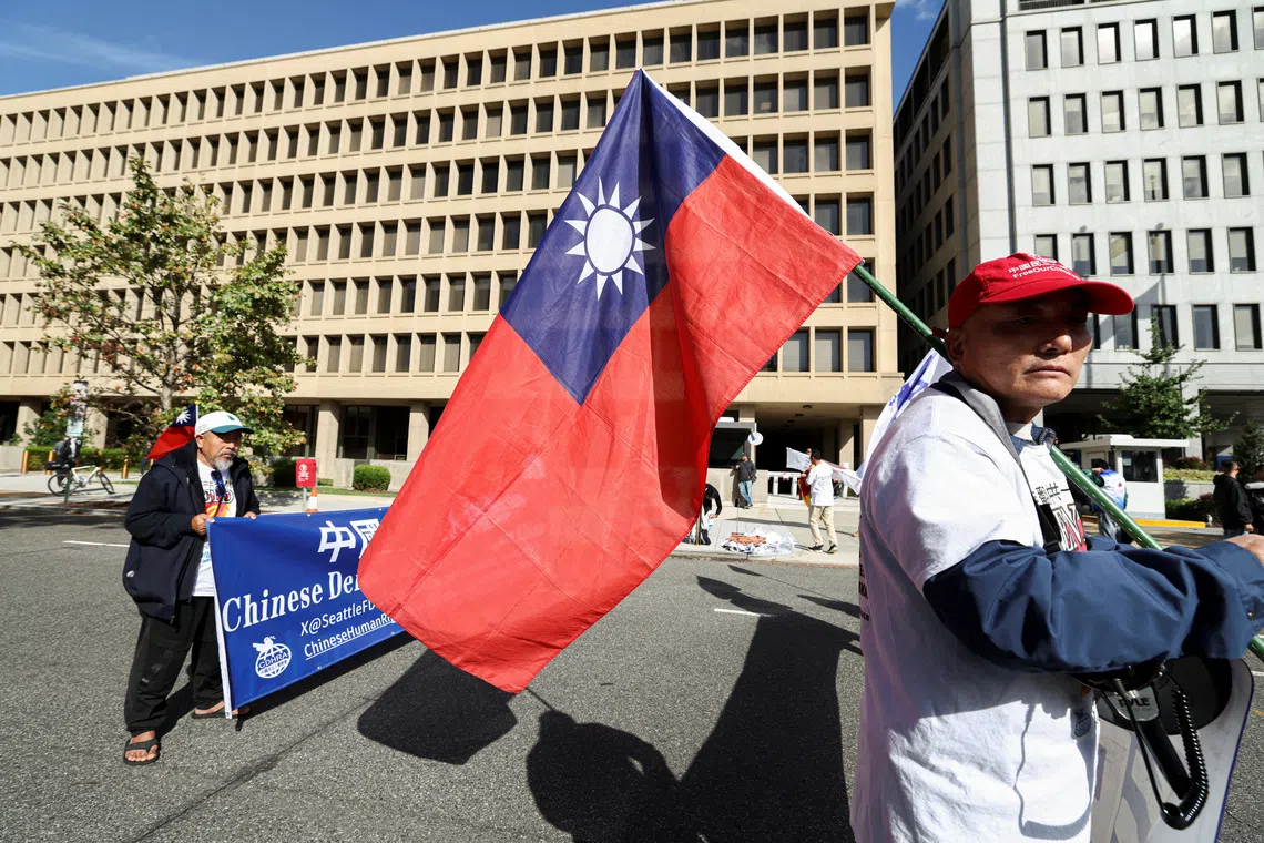 Armar Taiwan é um interesse importante dos EUA, diz oficial de Taipé após cimeira Trump-Xi