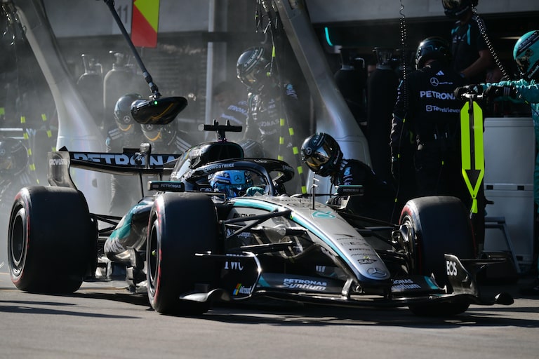 F1: Russell domina GP do Azerbaijão e vence a terceira em 2026; Bortoleto termina em 13º