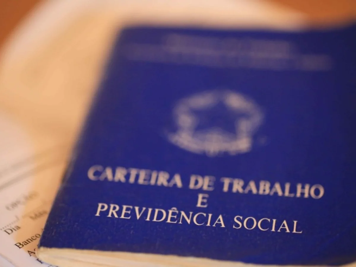 Semana começa com mais de mil oportunidades de emprego no DF