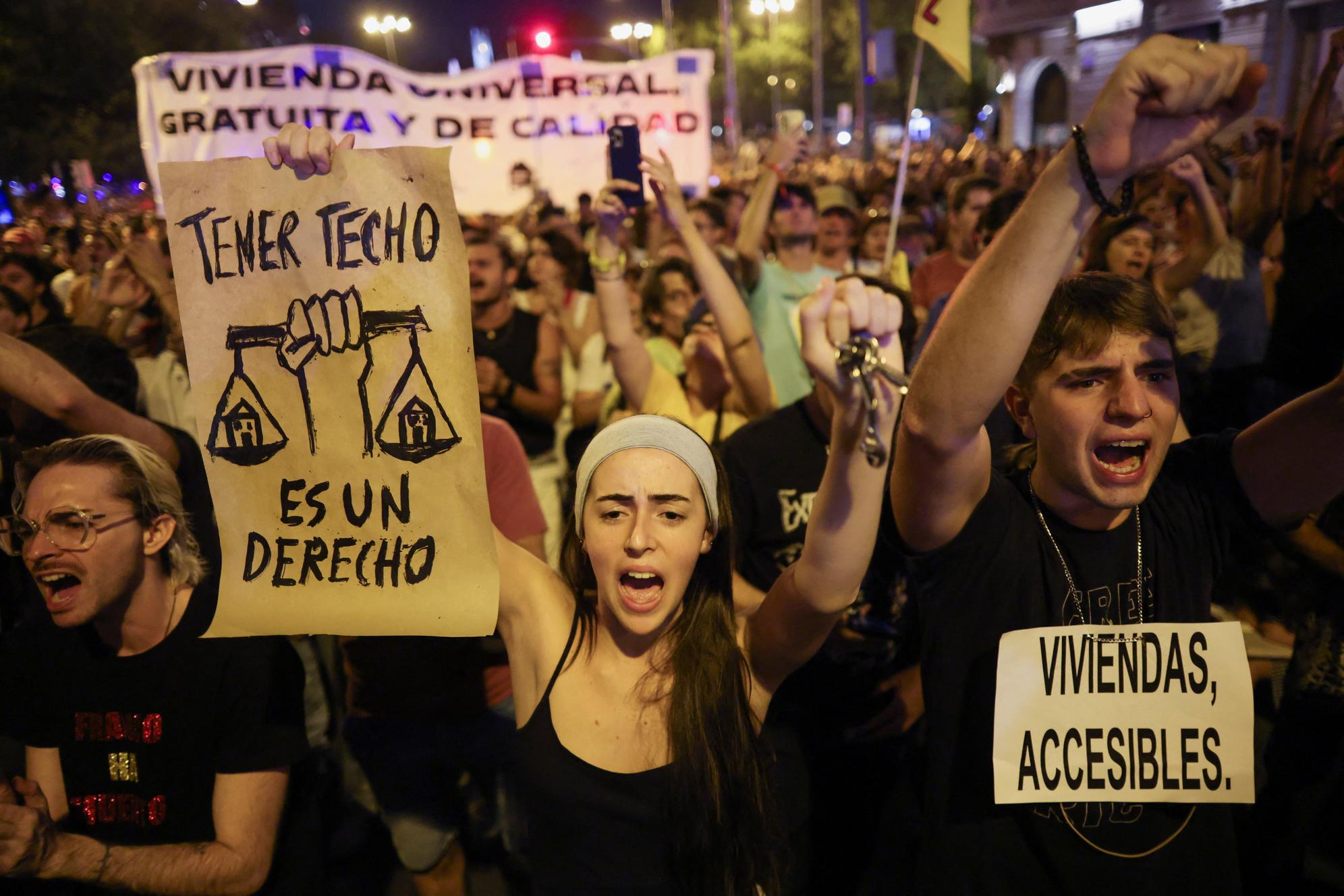 Protestantes em Madri exigem melhor proteção aos inquilinos