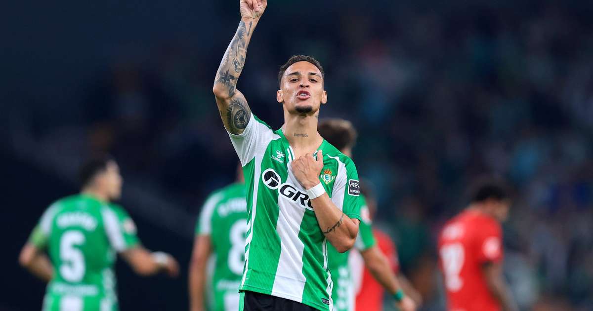 Antony desabafa sobre última temporada pelo Betis: 'Eu não conseguia andar'
