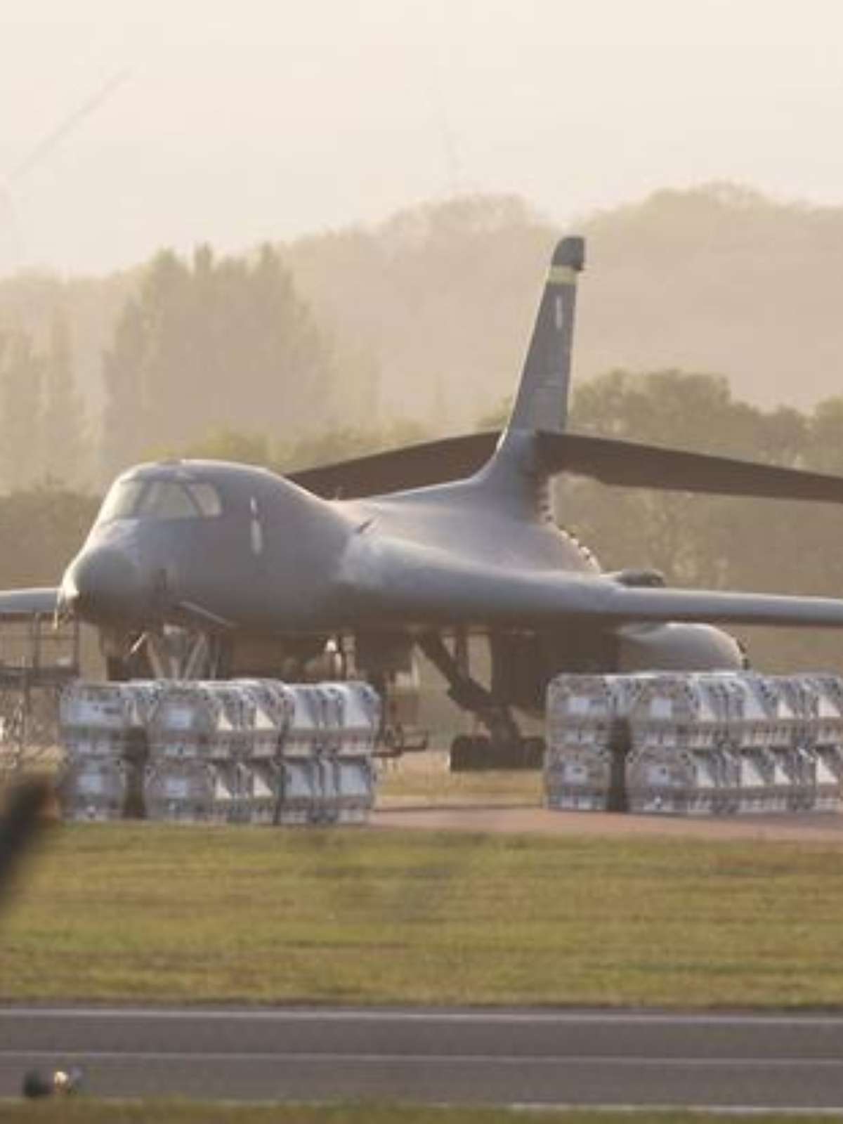 Reino Unido prende suspeitos de ato terrorista próximo a base aérea usada pelos EUA