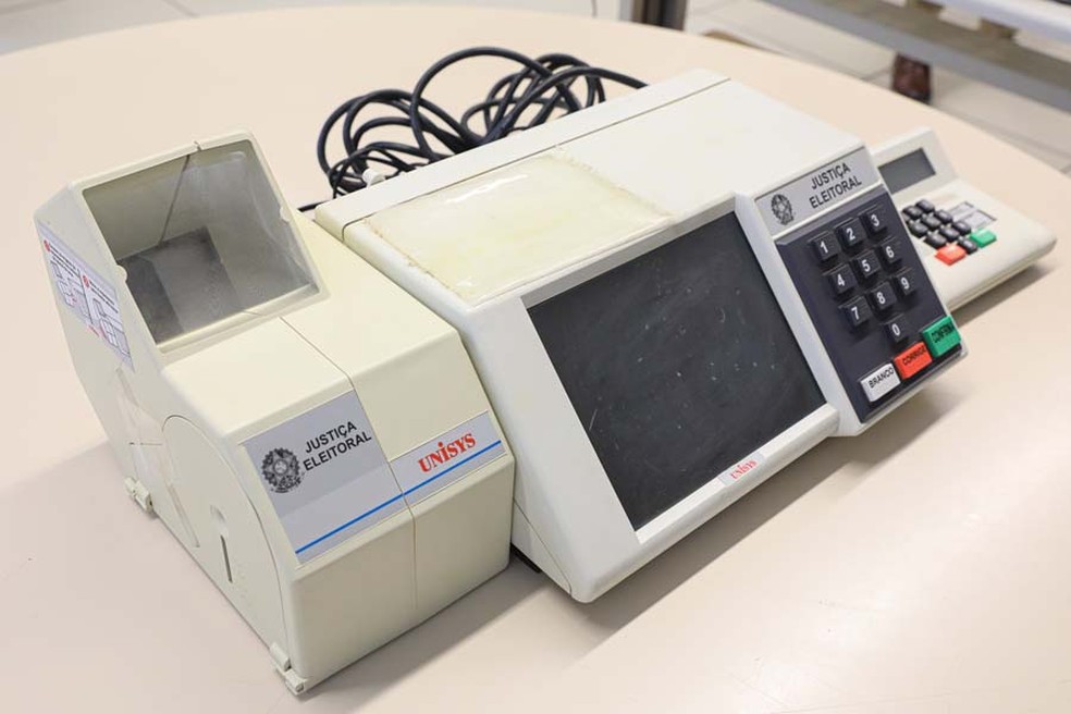 Urna eletrônica: veja evolução dos modelos desde 1996