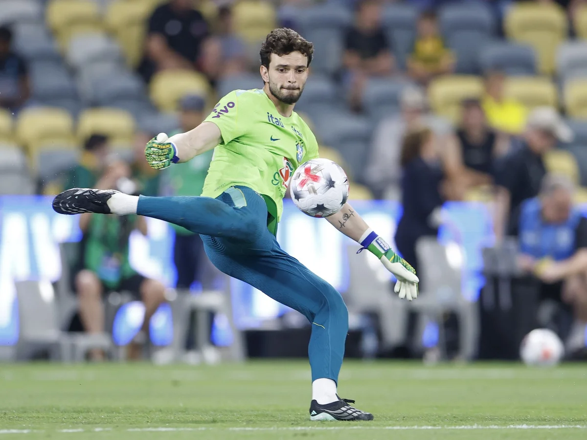 Otávio pode se tornar 1º goleiro do Cruzeiro titular do Brasil após 23 anos