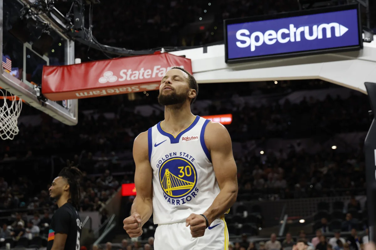 NBA: Stephen Curry renova com Golden State e pode completar 20 anos no time