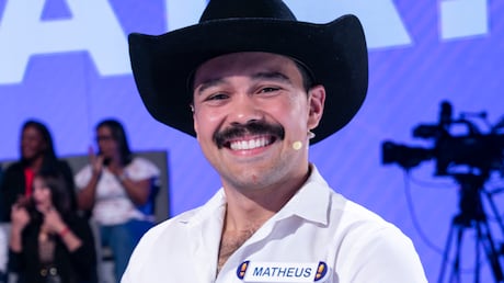 Aluísio Junior perde tudo no Desafio Final, menos a piada: ‘Saí com uma mão na frente e a outra atrás’