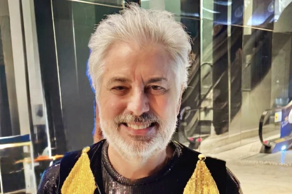 Roberto de Carvalho posta foto rara com a namorada, Lilibeth Monteiro. Veja