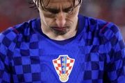 Imagem da matéria: Modric se torna o 3º jogador com mais jogos por seleções na história