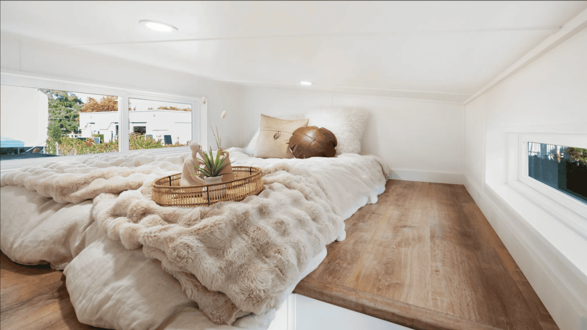 Parte superior da casa sobre rodas da JT Collective Tiny Homes