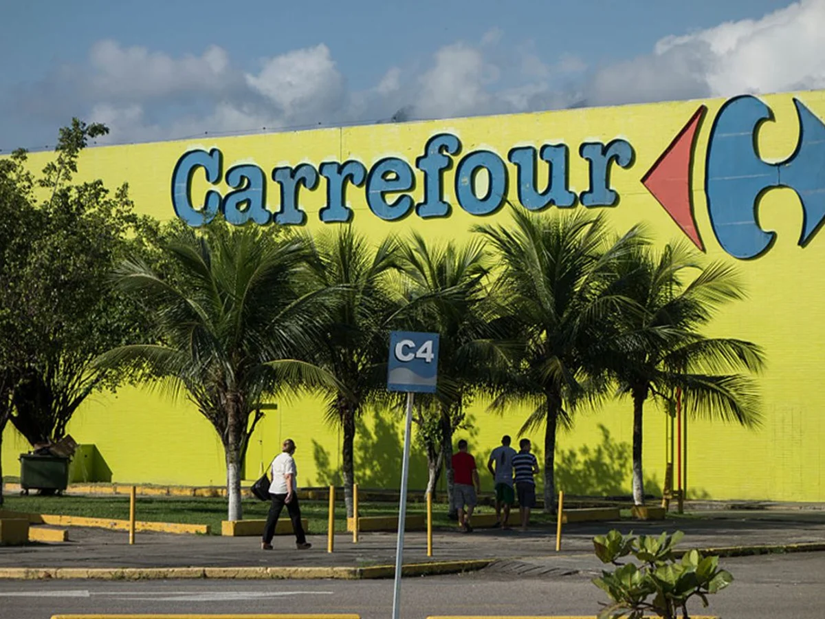 Carrefour vende 21 supermercados ao Grupo Pereira por R$ 360 milhões