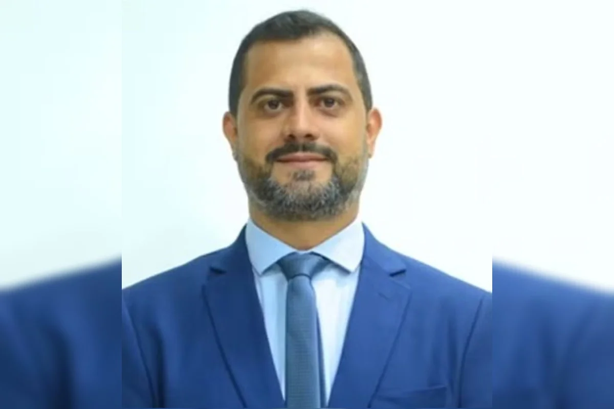 Bandidos decepam orelha de vereador e fazem família refém durante assalto