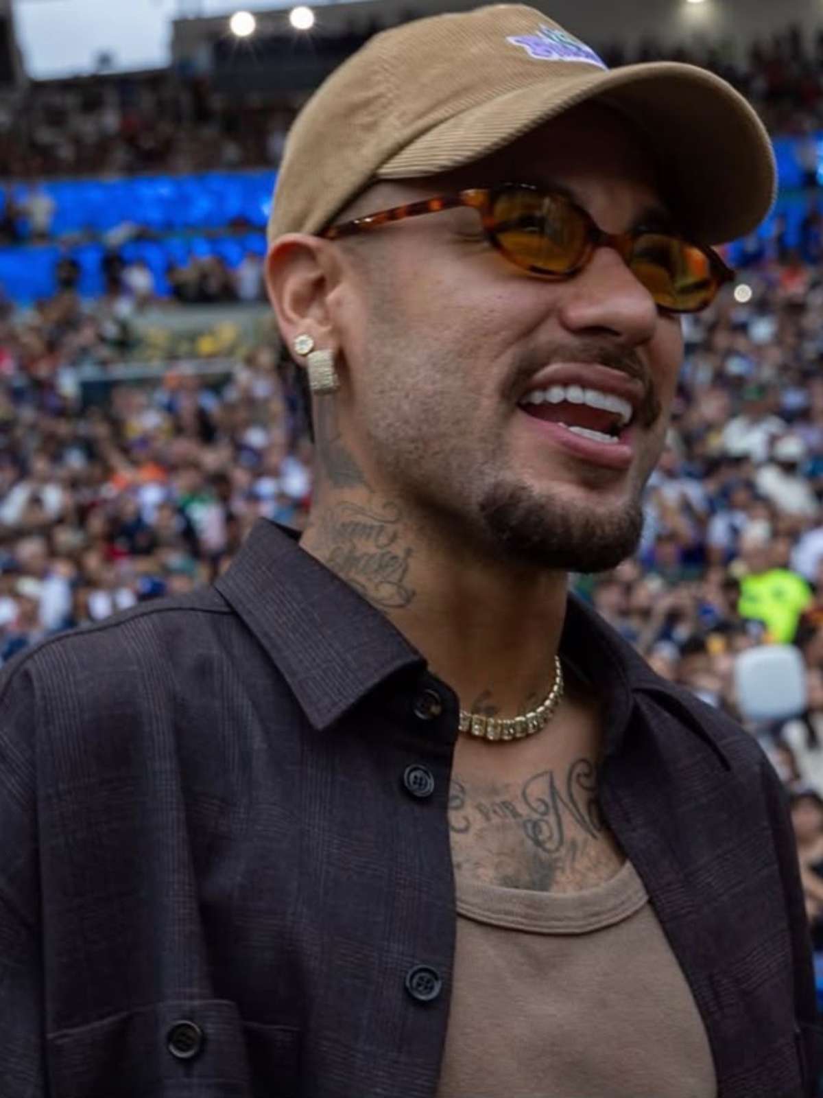 Neymar se declara ao Flamengo durante jogo da NFL: 'No Rio, sou Mengão"