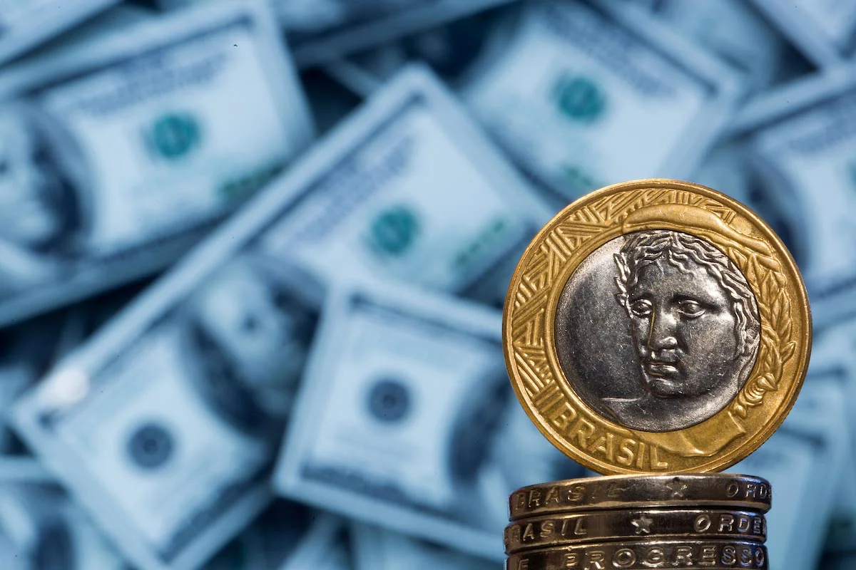 Contas externas têm déficit de US$ 5,1 bilhões em agosto, diz BC