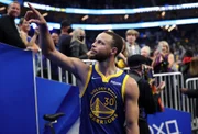 O Golden State Warriors renovou com Curry