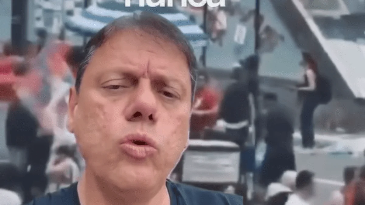 Tarcísio critica ato do PT na Paulista: "Vandalismo nunca é ferramenta"