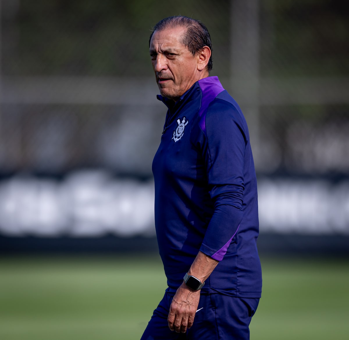 Ramón Díaz é o favorito para assumir o Corinthians, que deseja treinador já contra o Palmeiras
