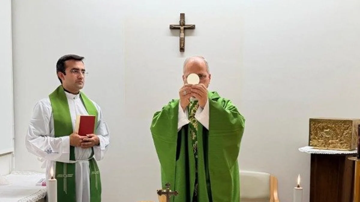 Papa Leão XIV celebra missa, em primeiras imagens divulgadas após cirurgia