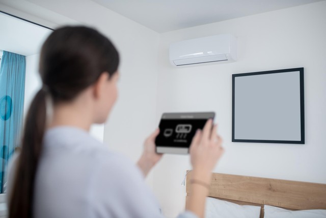 7 funções no ar-condicionado que ajudam a dormir melhor no frio