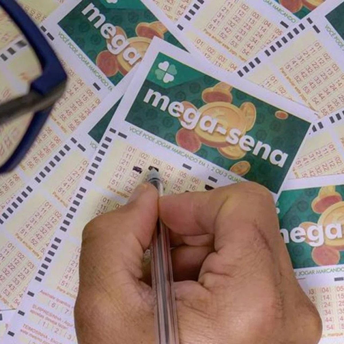 Mega-Sena: veja os números sorteados para o prêmio de R$ 112 milhões