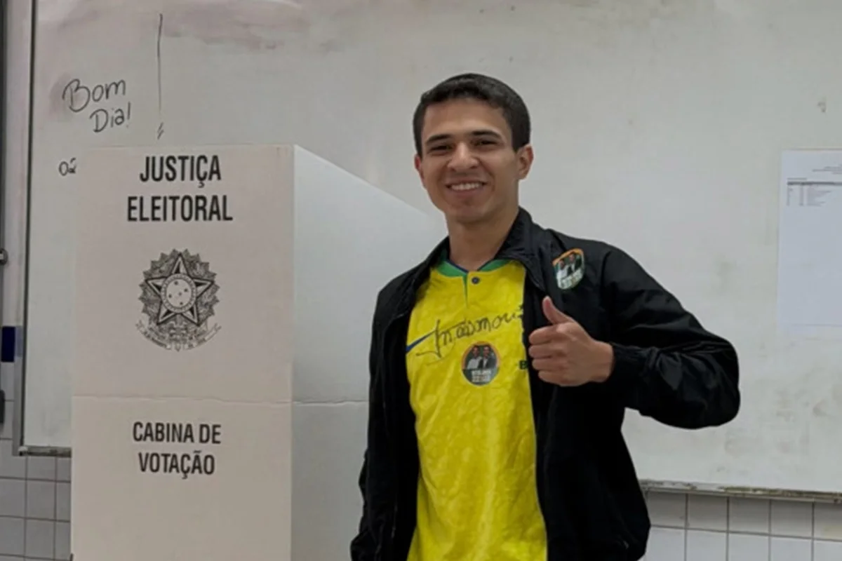 Imagem da matéria: Saiba quem é Victor Jansen, deputado distrital mais jovem eleito no DF