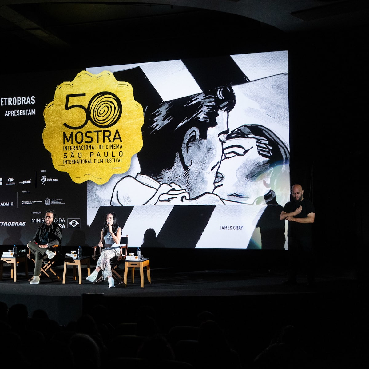 Mostra de SP terá ‘Sócrates’ de Walter Salles, doc sobre Musk e vencedor da Palma de Ouro