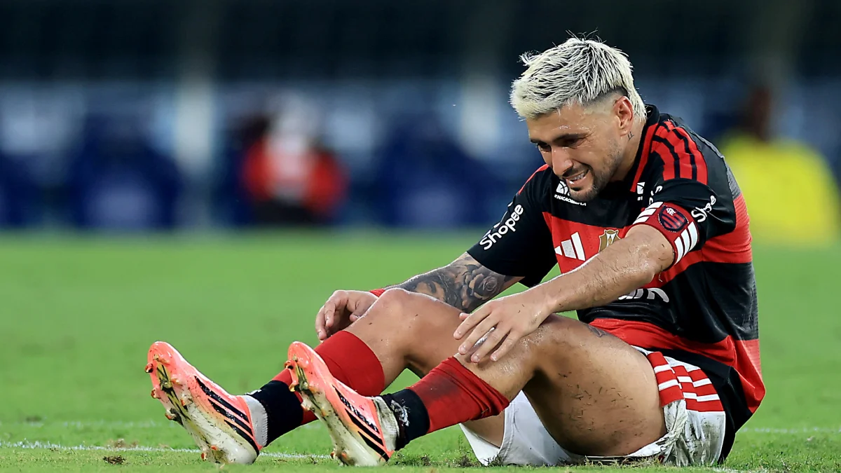 Flamengo vê chance de título cair 12,6% após tropeço contra o Santos