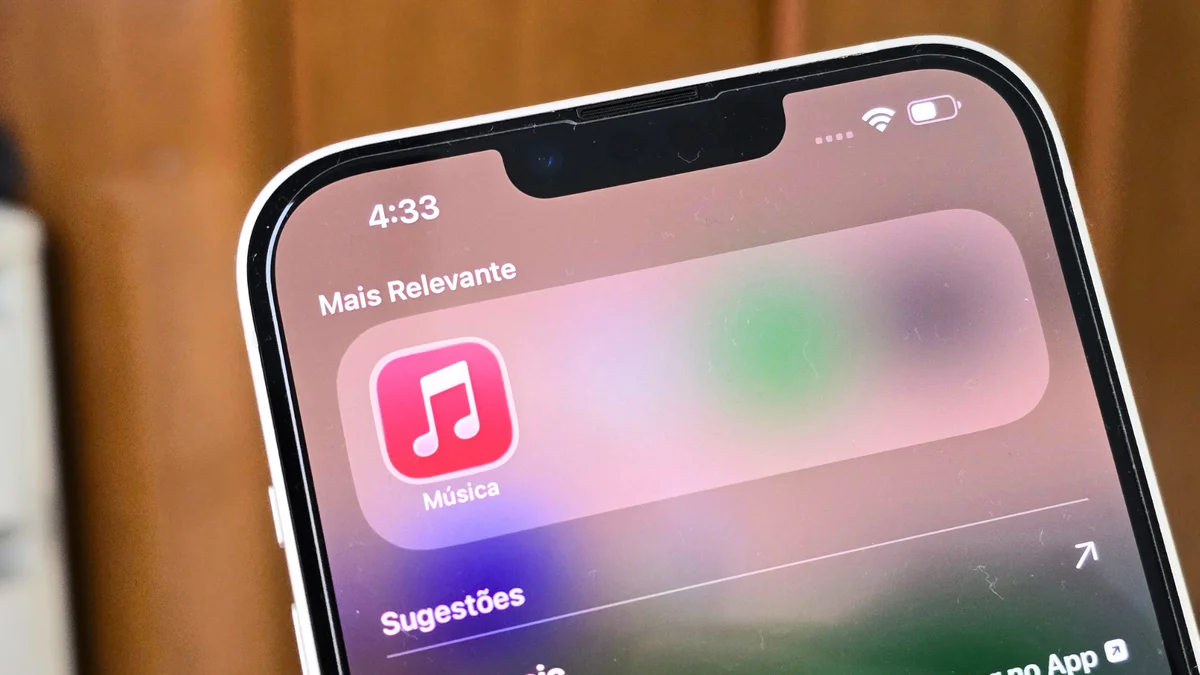 Imagem da matéria: Apple Music acaba com minimalismo e testa novo logo no iPhone