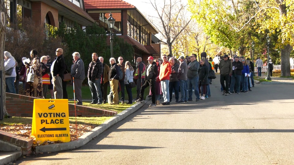 Advance voting has been ‘very successful’ for Alberta referendum: former premier