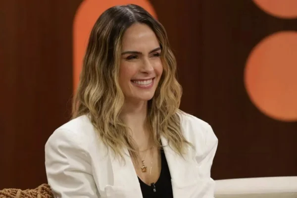 Fernanda Bande rebate rumores sobre Ana Paula Renault: “Chora no áudio”