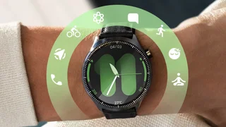 Motorola lança Moto Watch Ultra no Brasil com eSIM e tecnologia da Polar