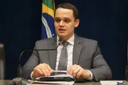 Eleições: três governadores apoiados por Flávio são eleitos no 2º turno