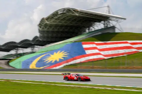 A Fórmula 1 chega ao Sepang novamente após 9 anos, com expectativa de 200.000 espectadores