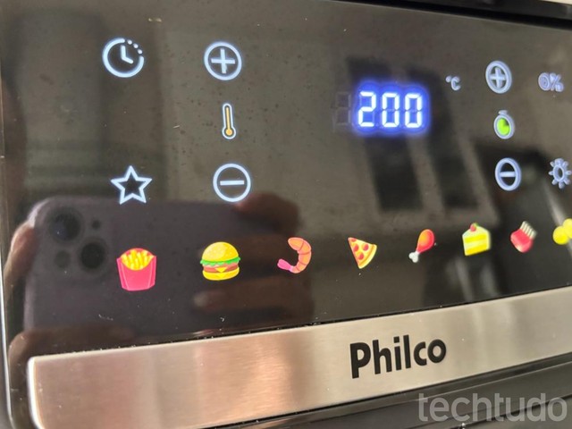 6 funções da air fryer que você não usa, mas são excelentes