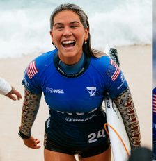 Sawyer Lindblad é um dos destaques da nova geração do surfe feminino Foto: Divulgação/ WSL
