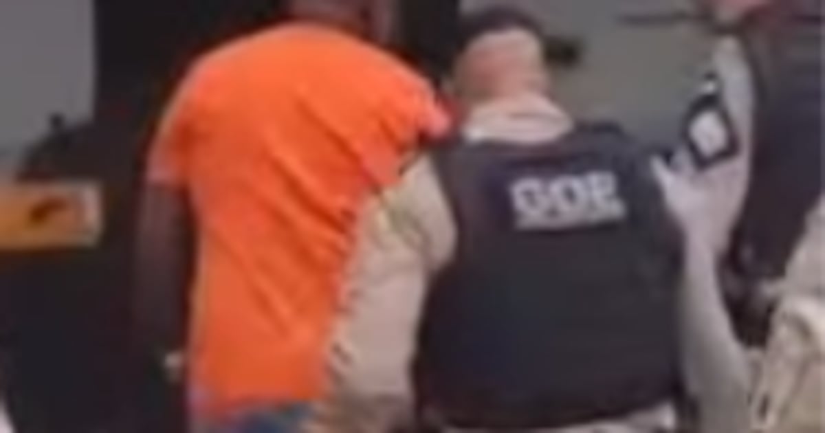 Homem é detido após aplicar golpe da maquininha contra turista suíça em Ipanema, no Rio