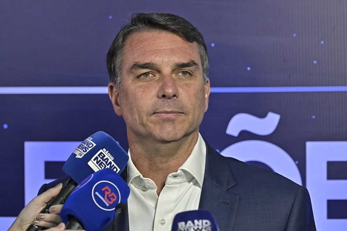 Segurança: Flávio promete leis mais duras contra “marginais” e provoca Lula