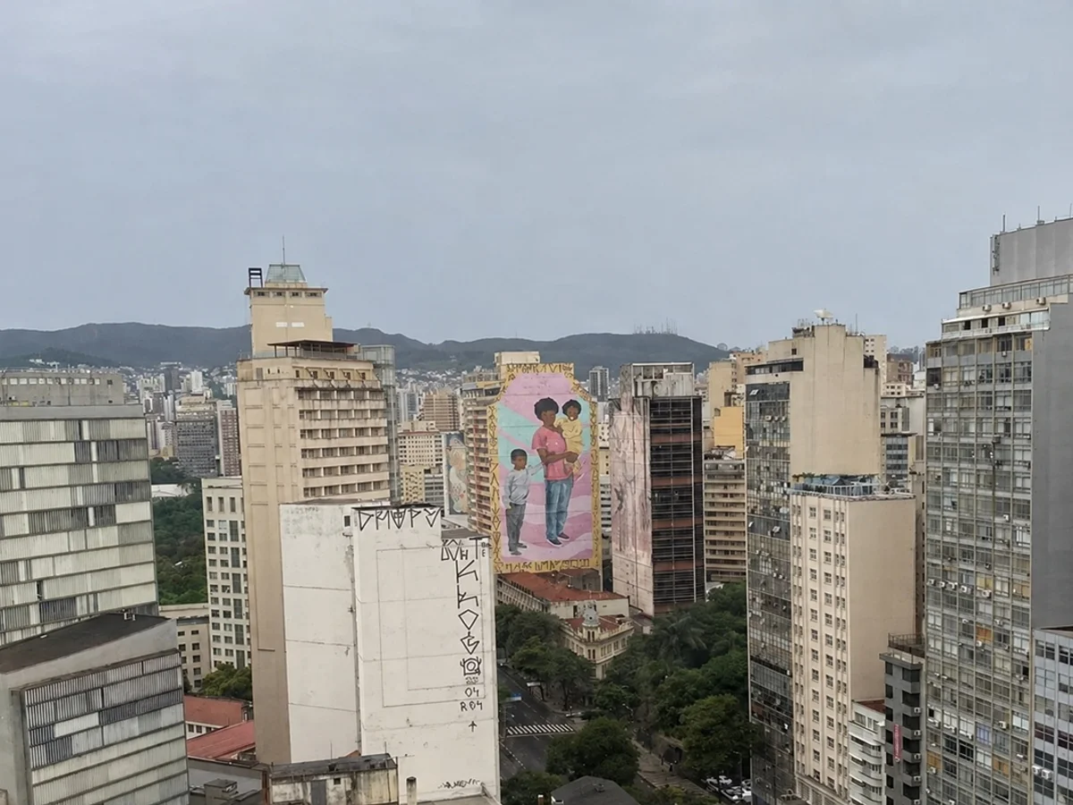 Alerta de chuva da Defesa Civil assusta moradores em BH: "Vai cair o mundo"