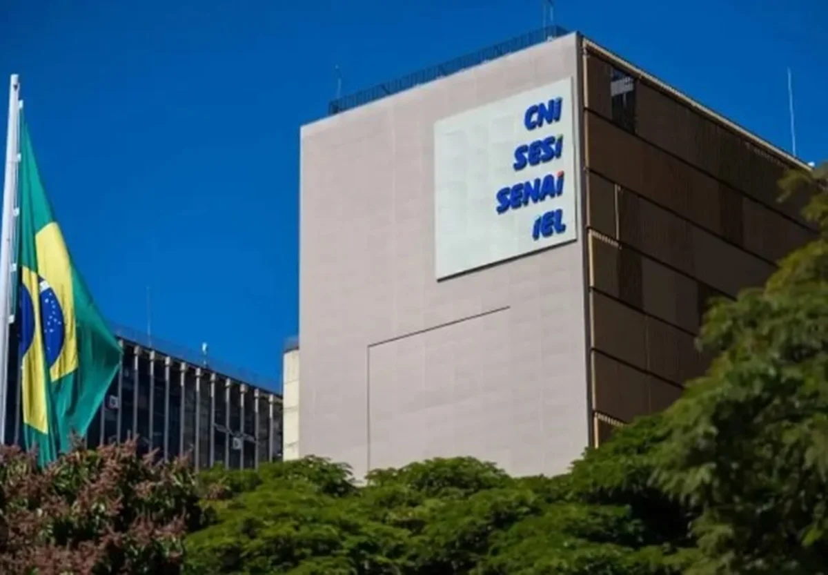 CNI prevê demissões, inflação e perdas econômicas com o fim da escala 6 x 1