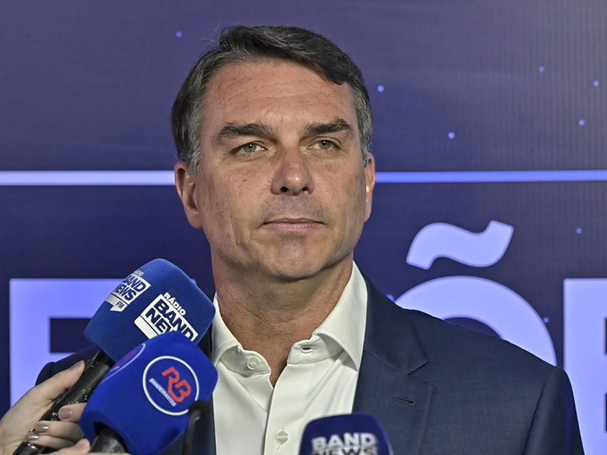 Segurança: Flávio promete leis mais duras contra "marginais" e provoca Lula
