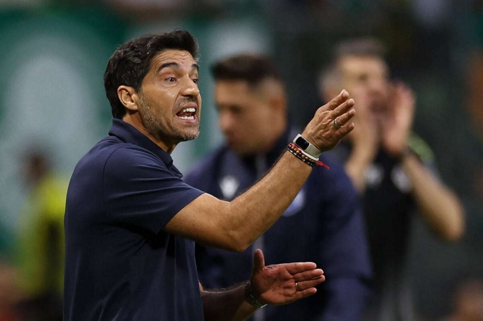 Abel Ferreira comandou o Palmeiras contra o Athletico neste s&aacute;bado &ndash;