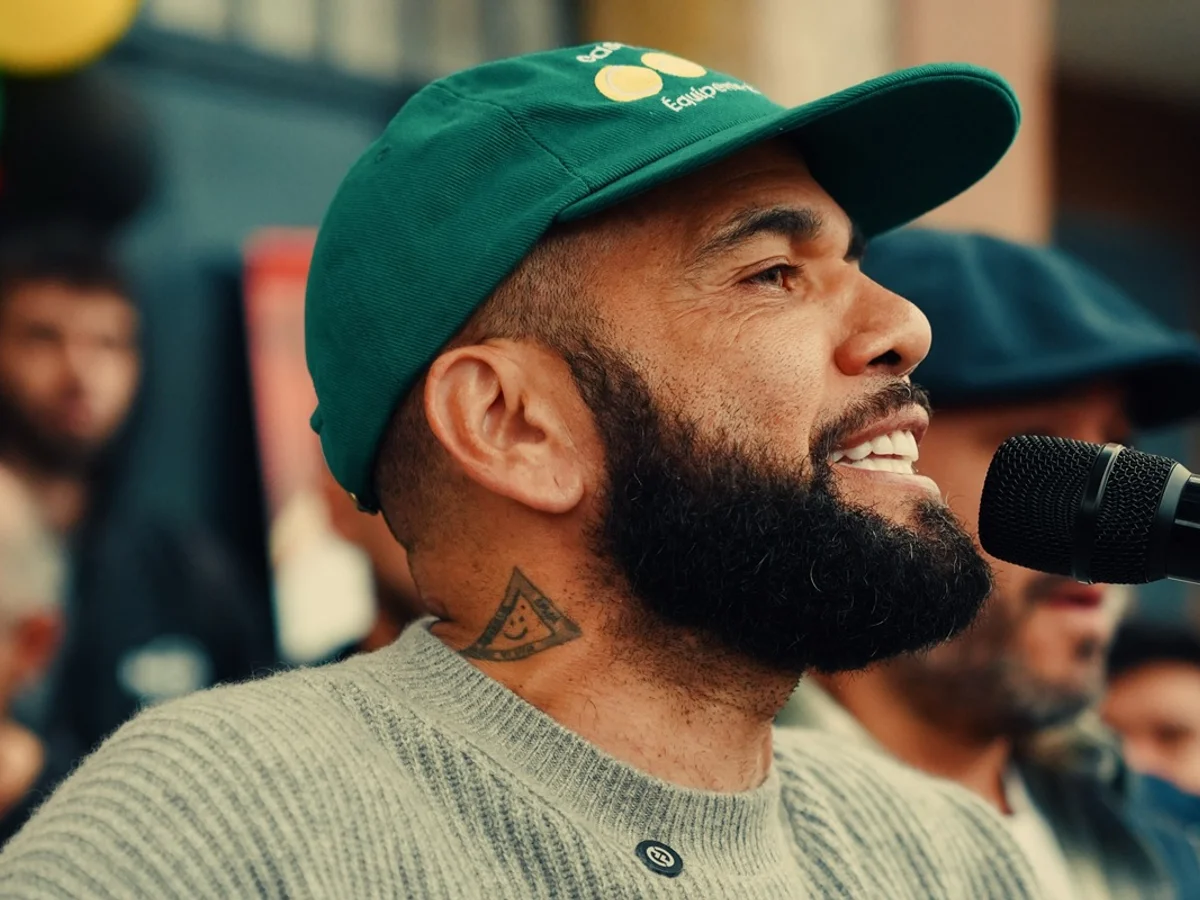 "Minha dupla com Cristo é melhor do que com Messi", diz Daniel Alves