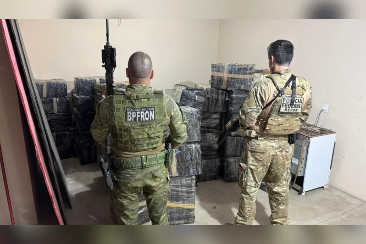 PF e PM acham base do tráfico com 2,5 toneladas de maconha no Paraná